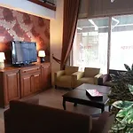 Vesta Hotel