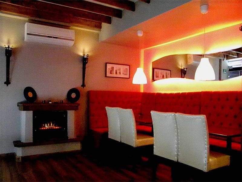 Vesta Hotel