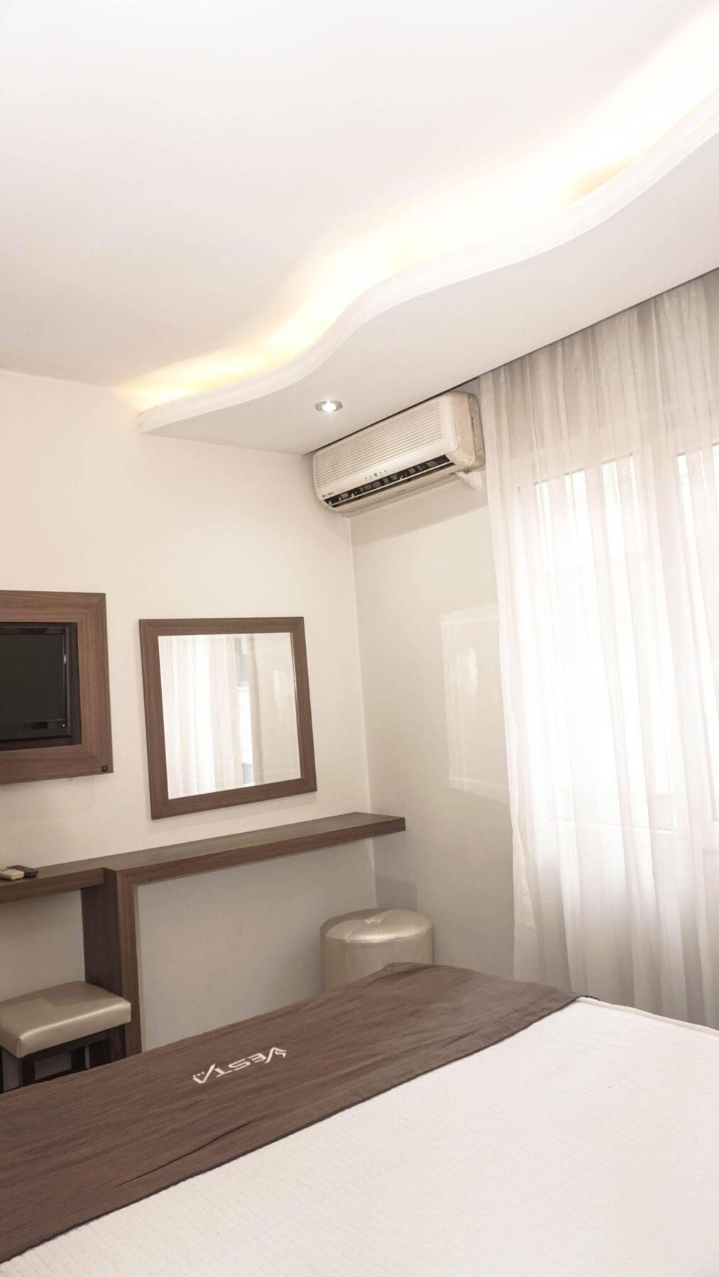 Hotel Vesta 3*